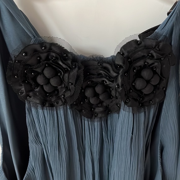 Exquisite BGBG dress for a cocktail reception or formal affair! - Picture 4 of 4